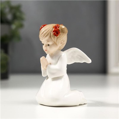 Сувенир керамика "Ангел-девочка с хвостиками - молитва" 8,5х6х6,5 см