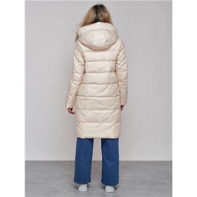 Пальто утепленное молодежное зимнее женское светло-бежевого цвета 589098SB