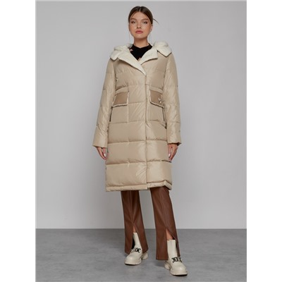 Пальто утепленное с капюшоном зимнее женское бежевого цвета 1322367B