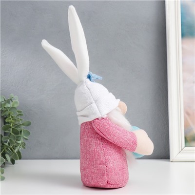 Кукла интерьерная "Гном в шапке с зайчьими ушами, с пасхальным яичком" розовый 30х11х11 см