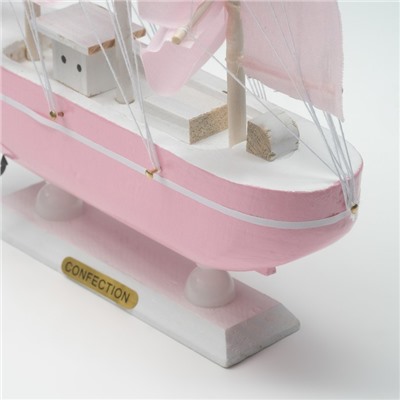 Корабль сувенирный средний "Розовое облако" 24*5*23см